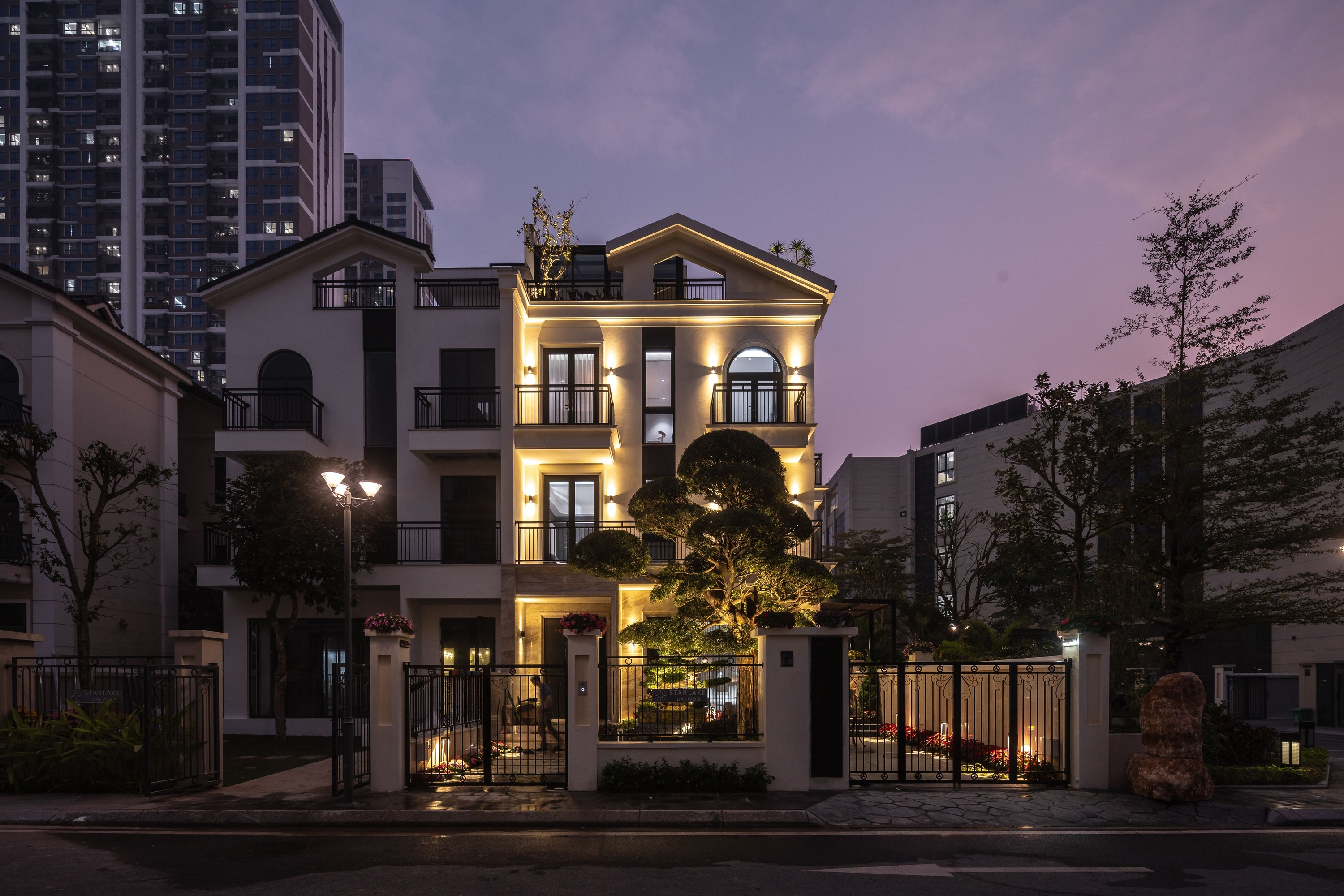 STARLAKE RESIDENTIAL COMPLEX - Image 14