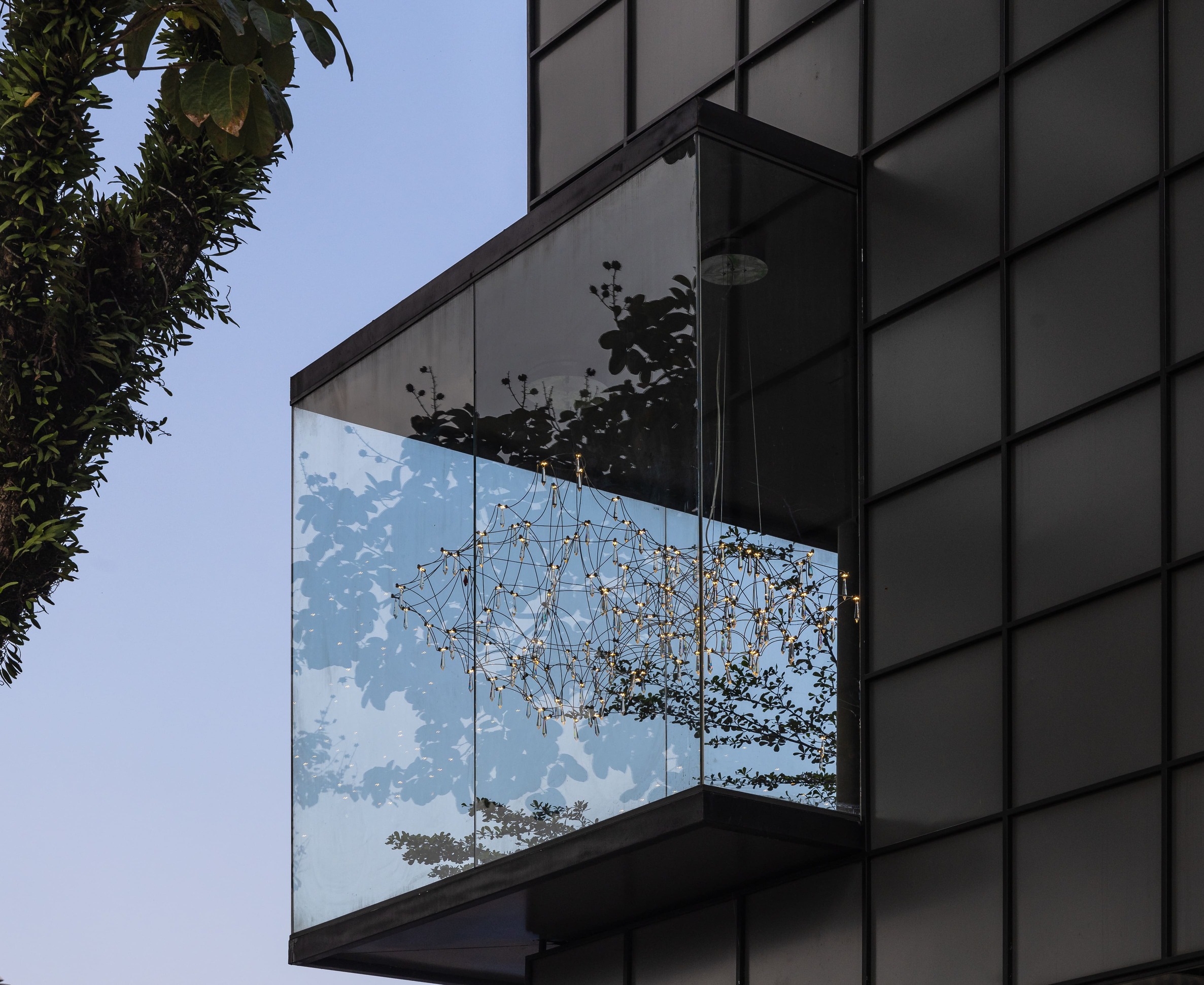 IDA LIGHTING SHOWROOM - Image 8