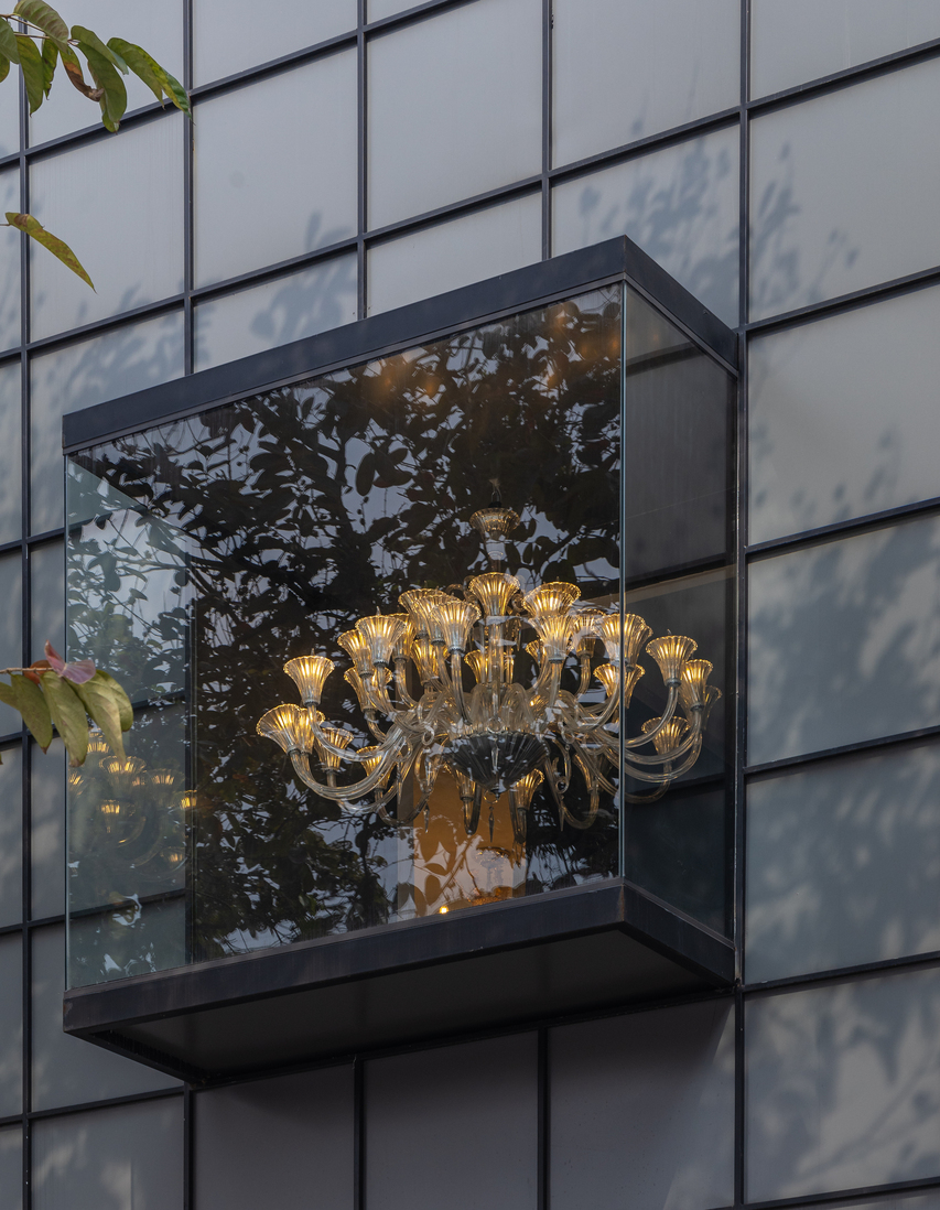 IDA LIGHTING SHOWROOM - Image 18