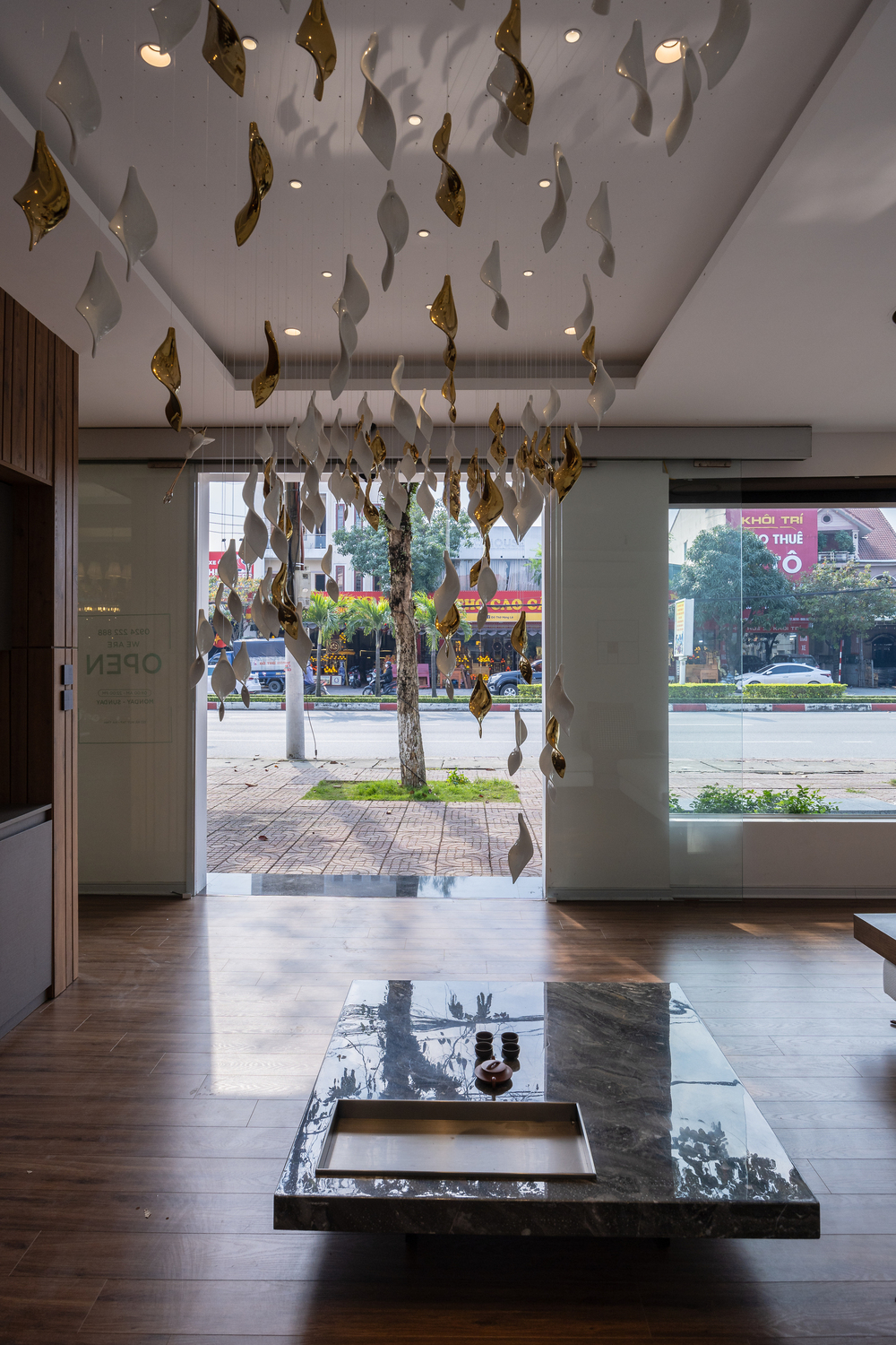 IDA LIGHTING SHOWROOM - Image 41