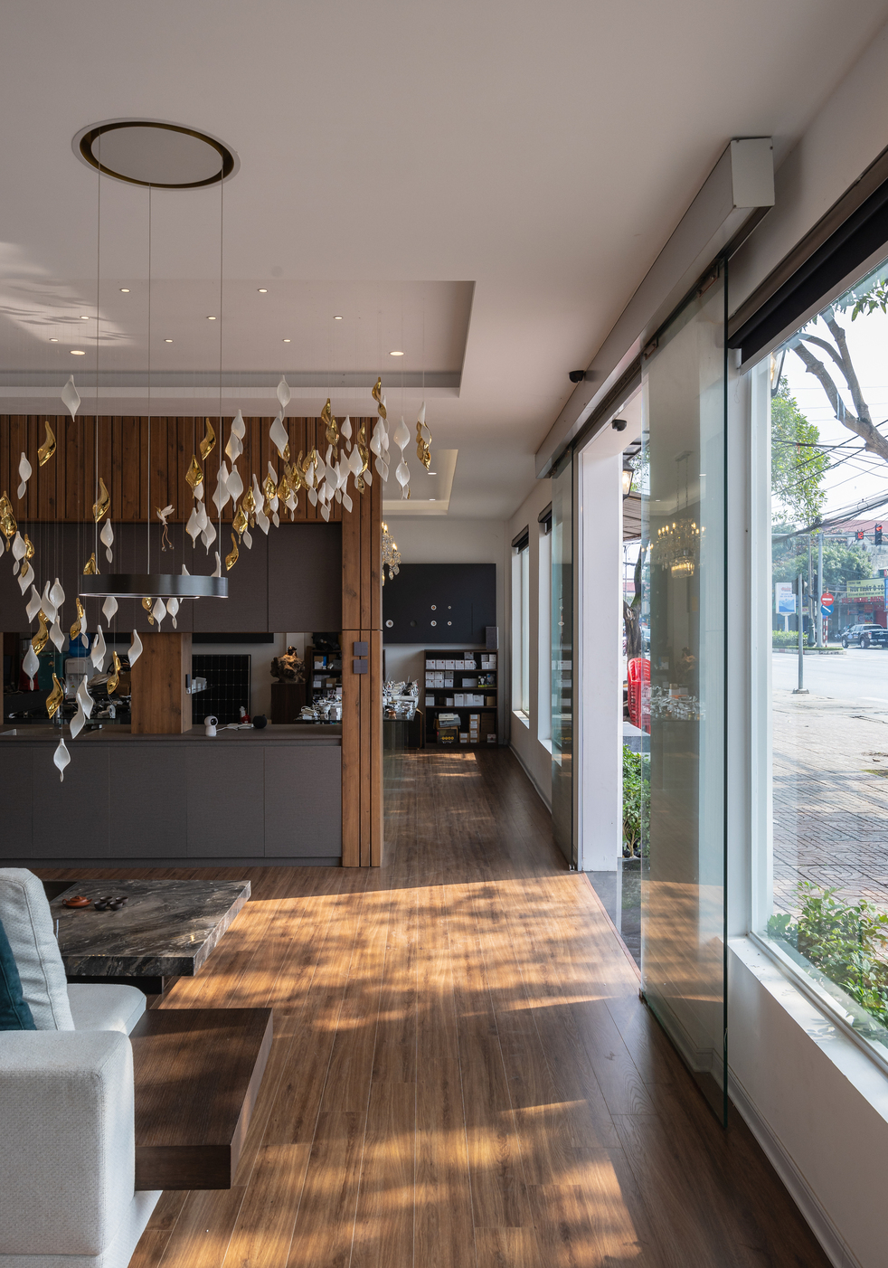 IDA LIGHTING SHOWROOM - Image 48