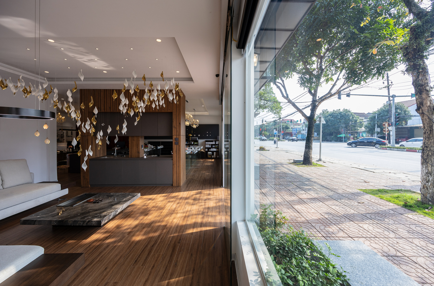 IDA LIGHTING SHOWROOM - Image 52